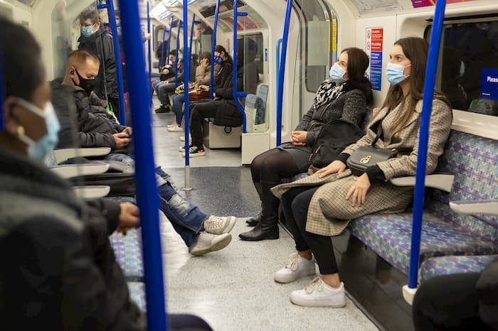 Passengers with Face Masks